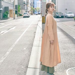 佐野洋装店のリネンワンピース